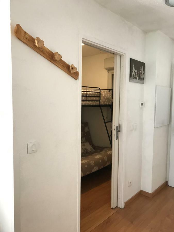 Appartement Tt Confort Au Coeur Des Montagnes Avec Vue Sur Les Montagnes Wifi Лю-Сен-Совер Екстер'єр фото